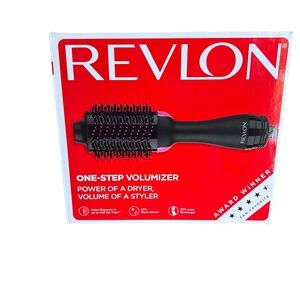 REVLON Hair Dryer Brush NWOT One/Step Volumizer
